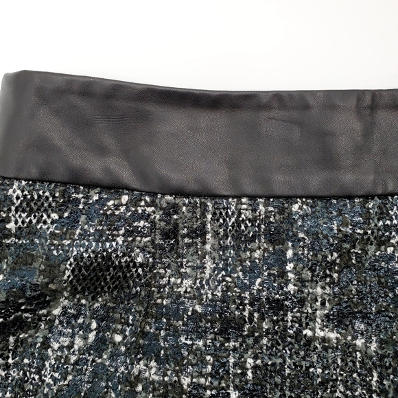 Banana Republic Faux Leather Waist Coated Detail Pencil Skirt - Picture 6 of 10